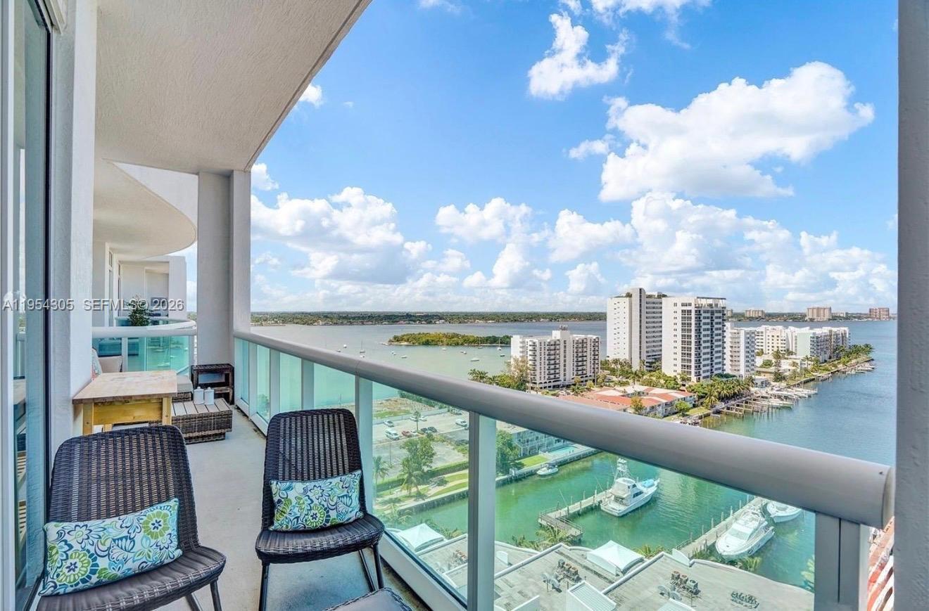 7900 Harbor Island Dr #PH2, North Bay Village FL 33141