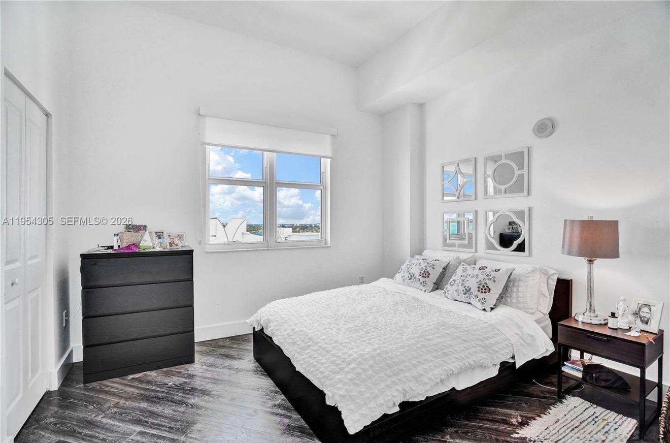 7900 Harbor Island Dr #PH2, North Bay Village FL 33141