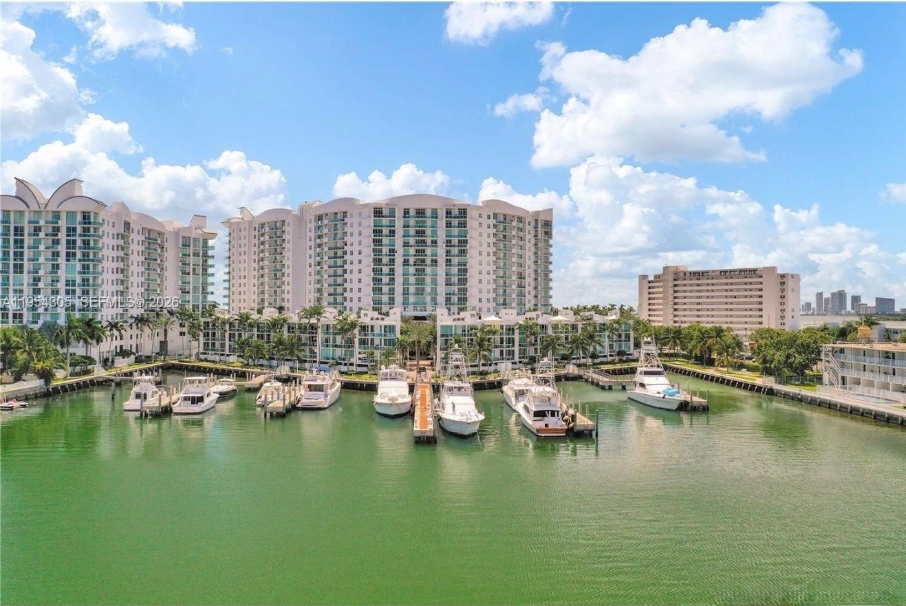 7900 Harbor Island Dr #PH2, North Bay Village FL 33141