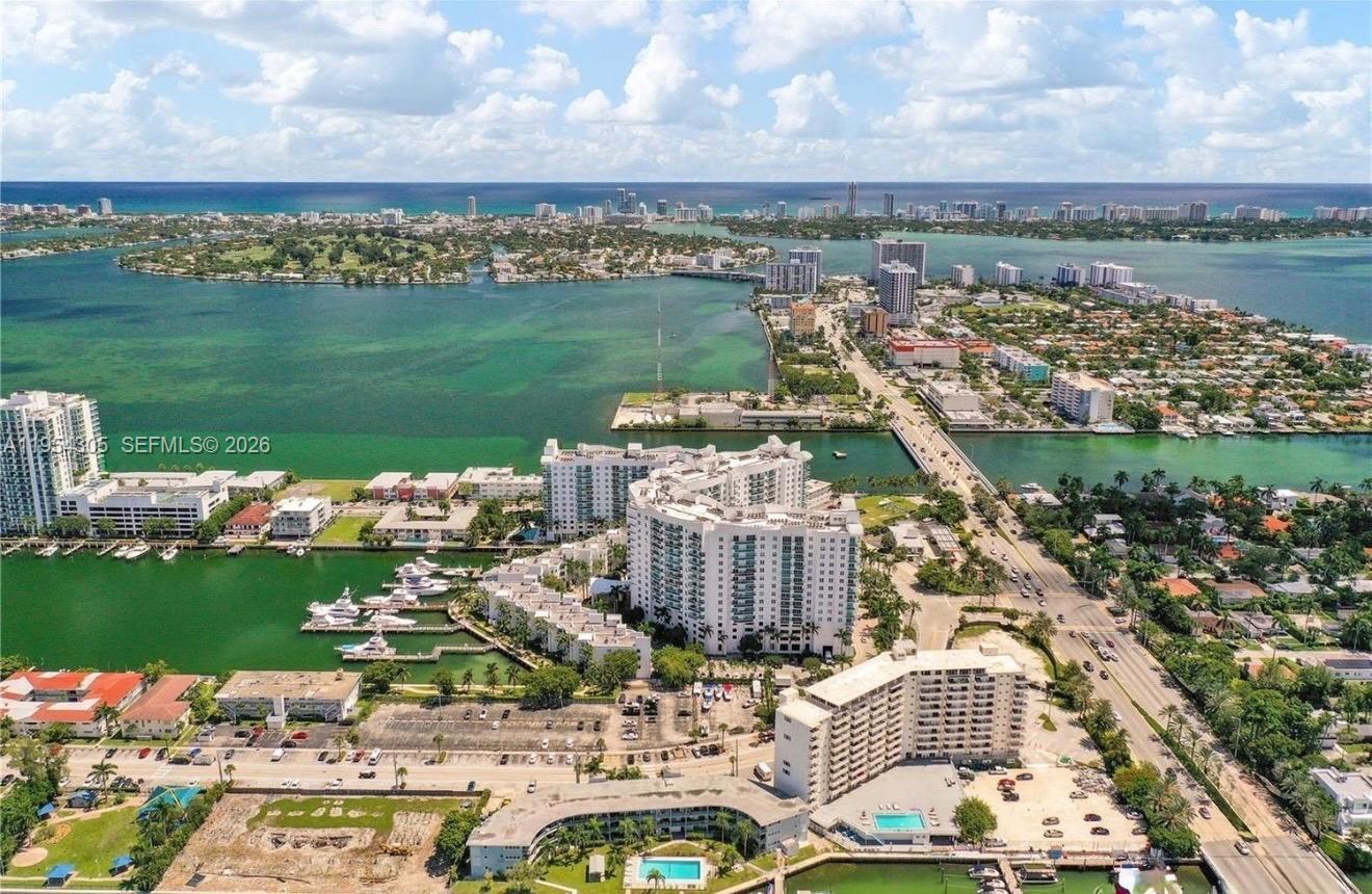 7900 Harbor Island Dr #PH2, North Bay Village FL 33141