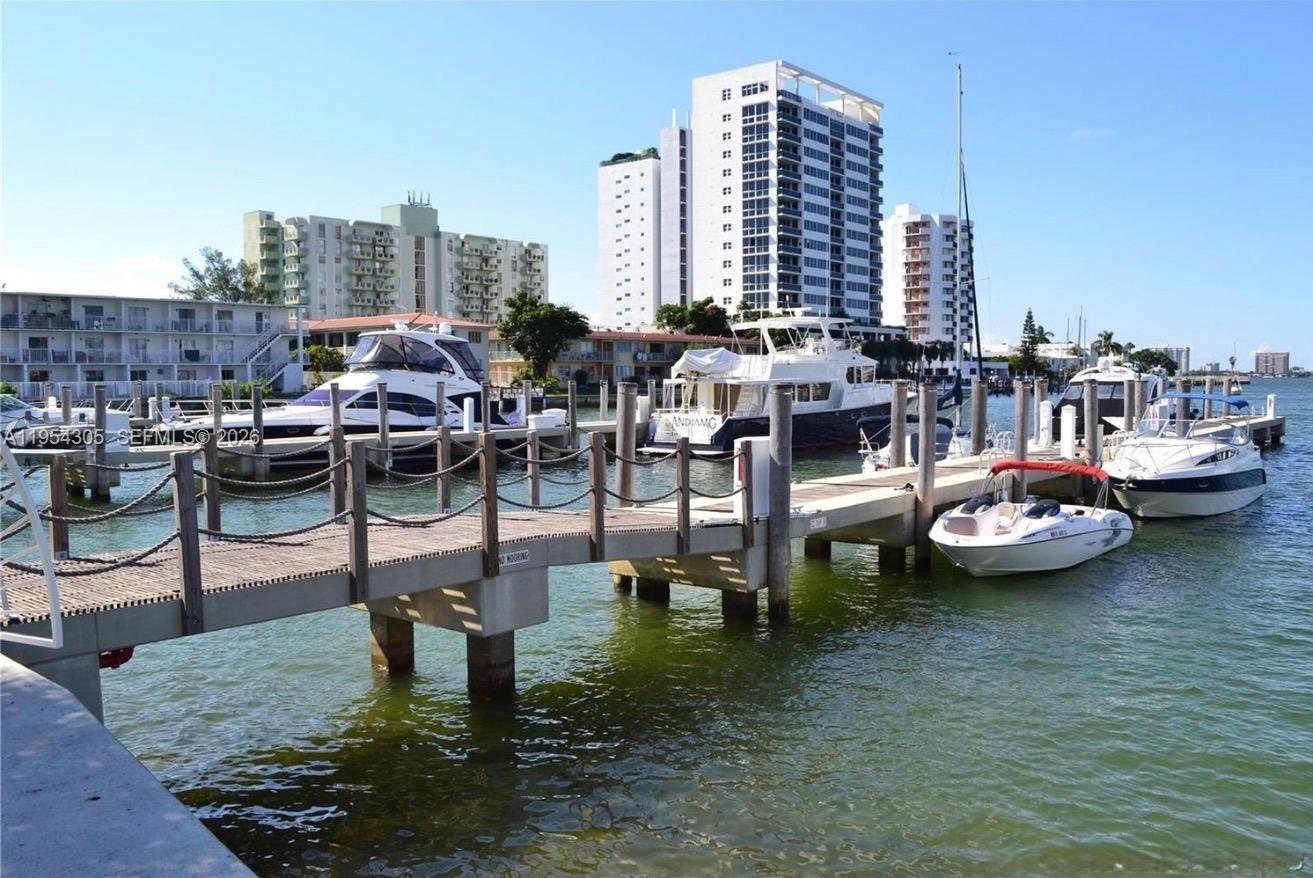 7900 Harbor Island Dr #PH2, North Bay Village FL 33141