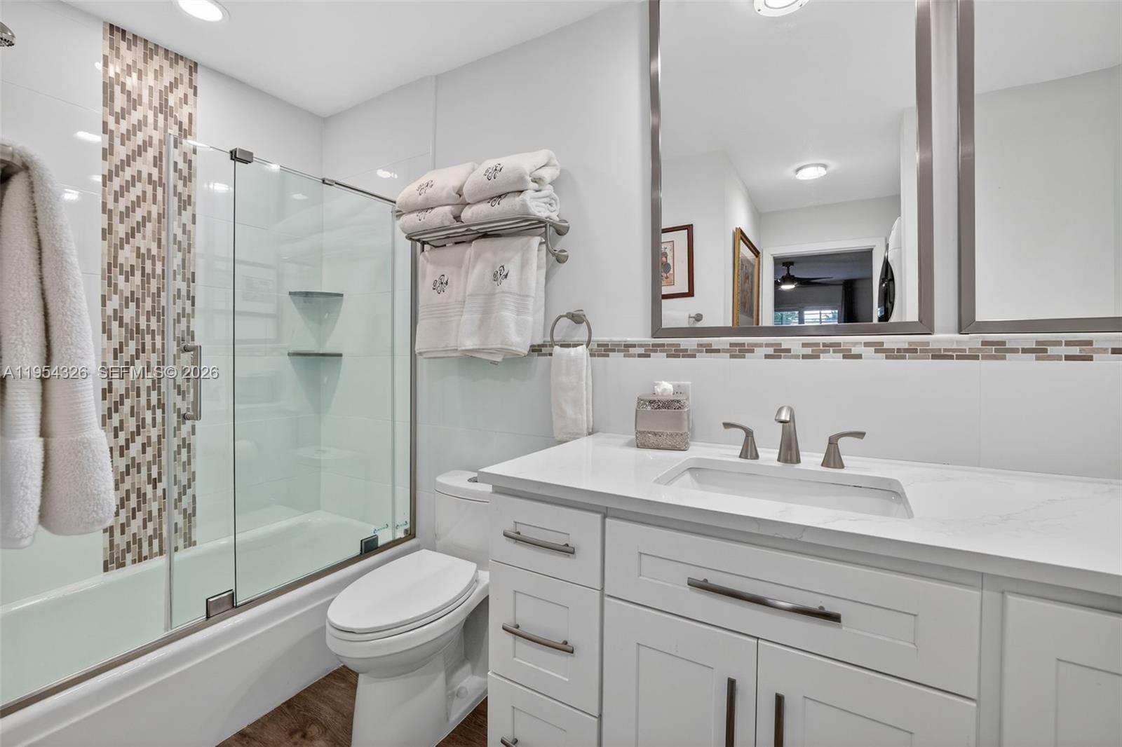 6471 Bay Club Dr #3, Fort Lauderdale FL 33308