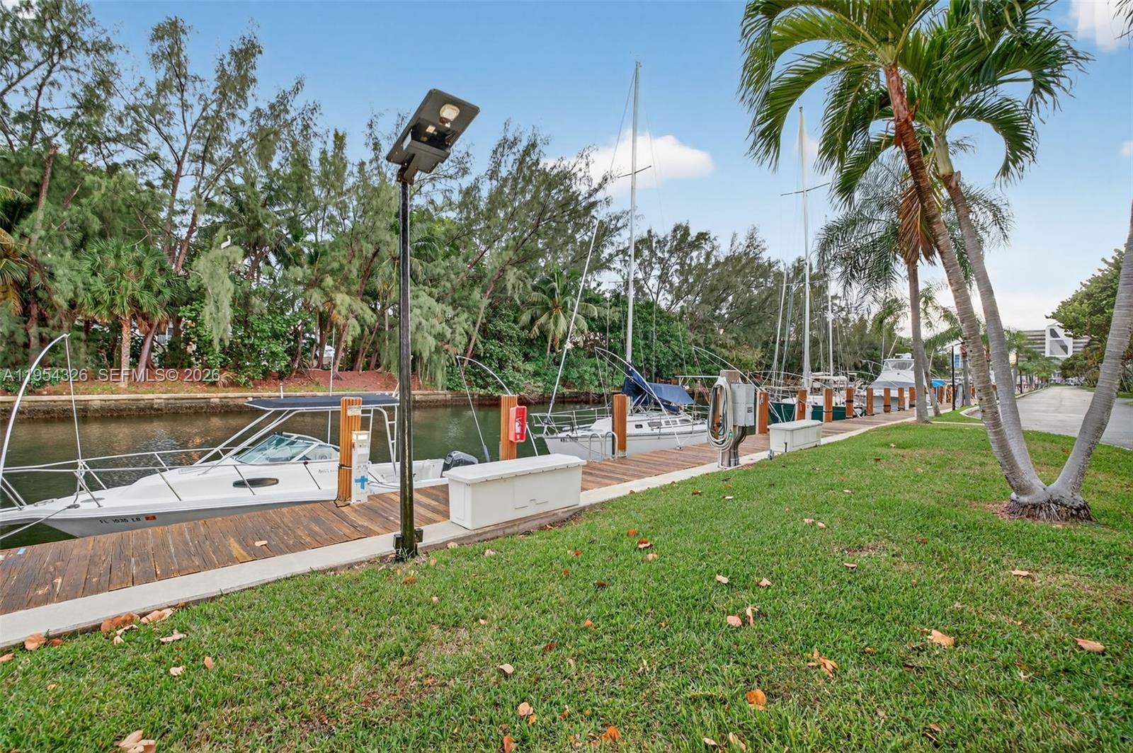 6471 Bay Club Dr #3, Fort Lauderdale FL 33308