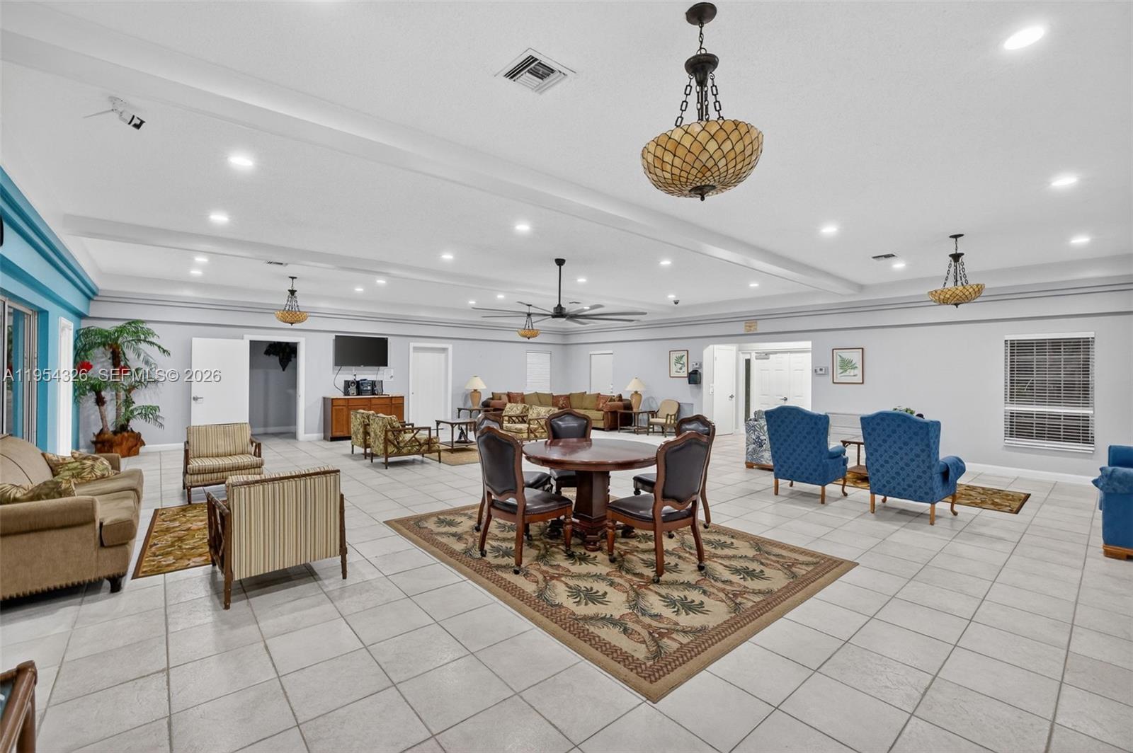 6471 Bay Club Dr #3, Fort Lauderdale FL 33308