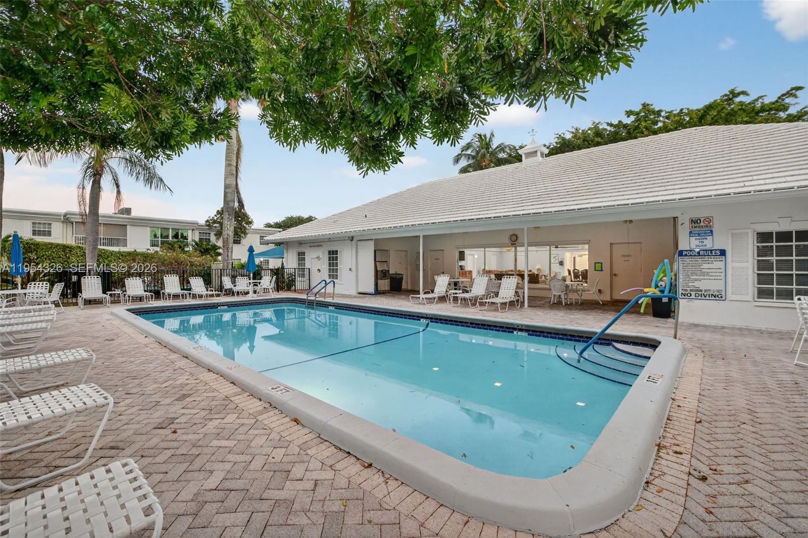 6471 Bay Club Dr #3, Fort Lauderdale FL 33308