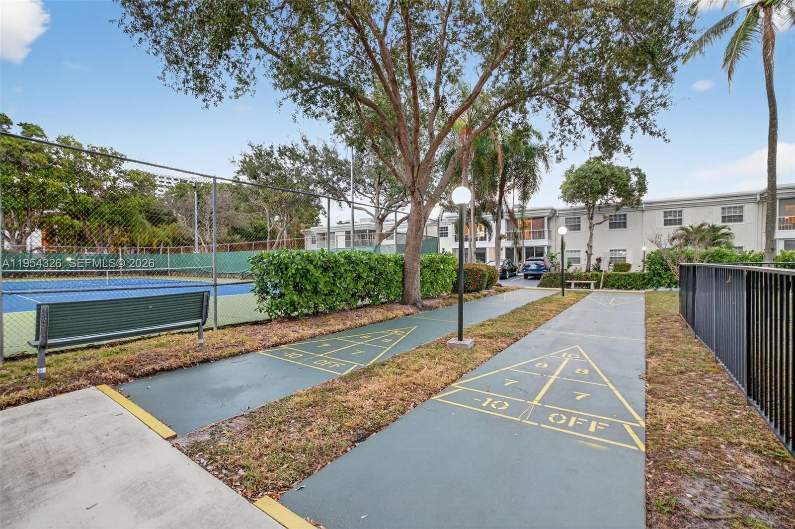 6471 Bay Club Dr #3, Fort Lauderdale FL 33308