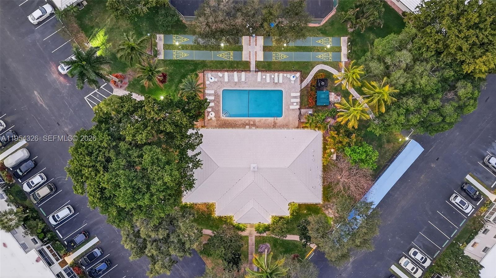 6471 Bay Club Dr #3, Fort Lauderdale FL 33308