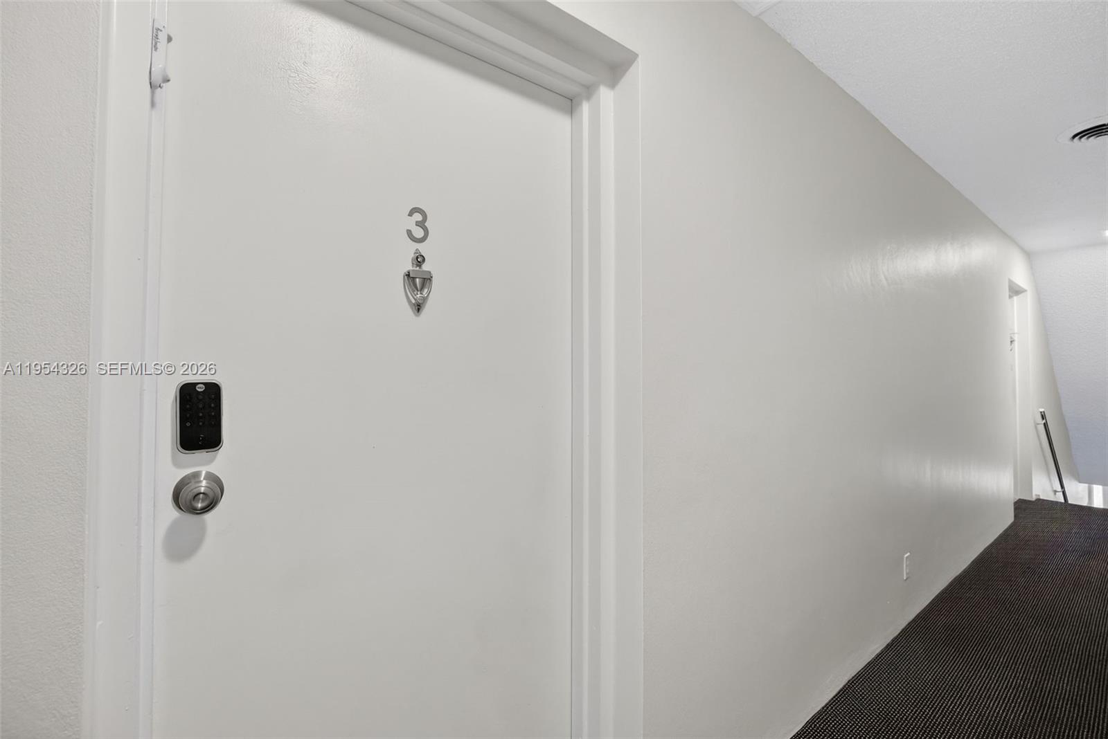 6471 Bay Club Dr #3, Fort Lauderdale FL 33308
