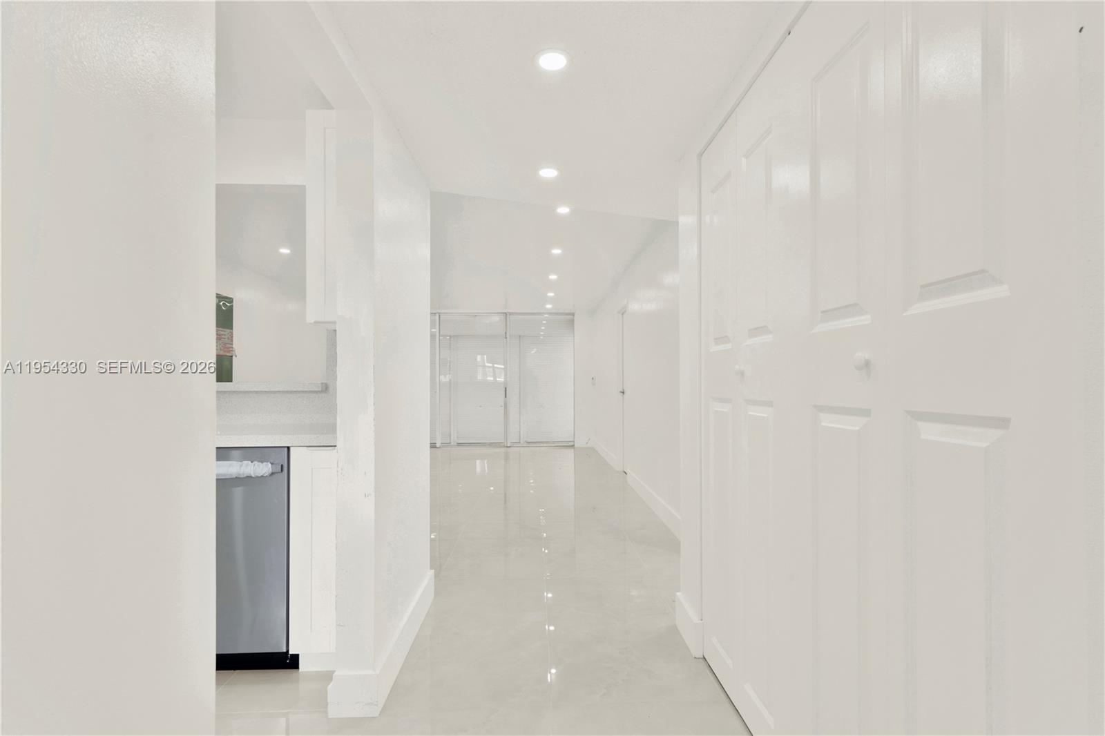 8320 Sands Point Blvd #M107, Tamarac FL 33321