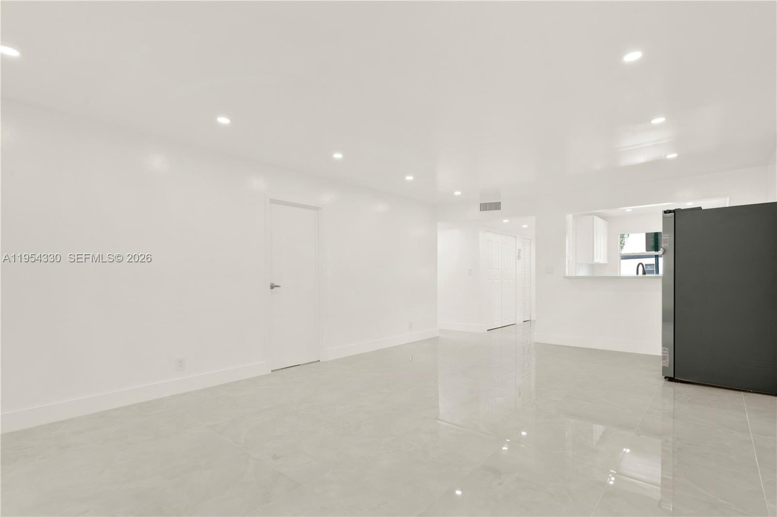 8320 Sands Point Blvd #M107, Tamarac FL 33321