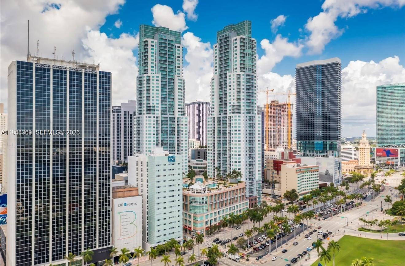 253 NE 2nd St #4304, Miami FL 33132
