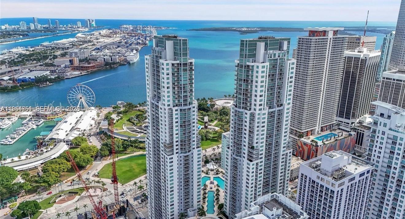 253 NE 2nd St #4304, Miami FL 33132