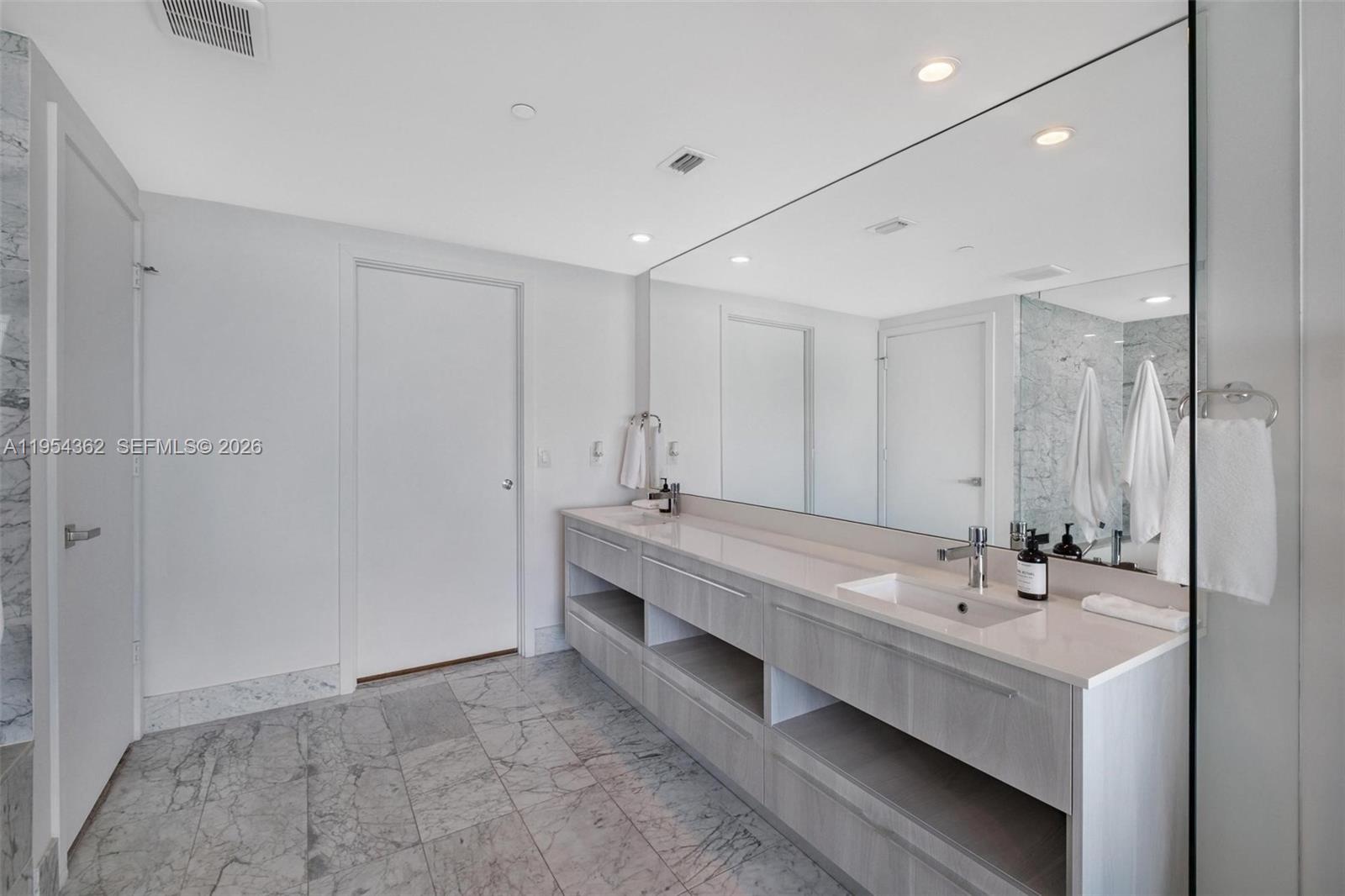 3131 NE 7th Ave #3605, Miami FL 33137