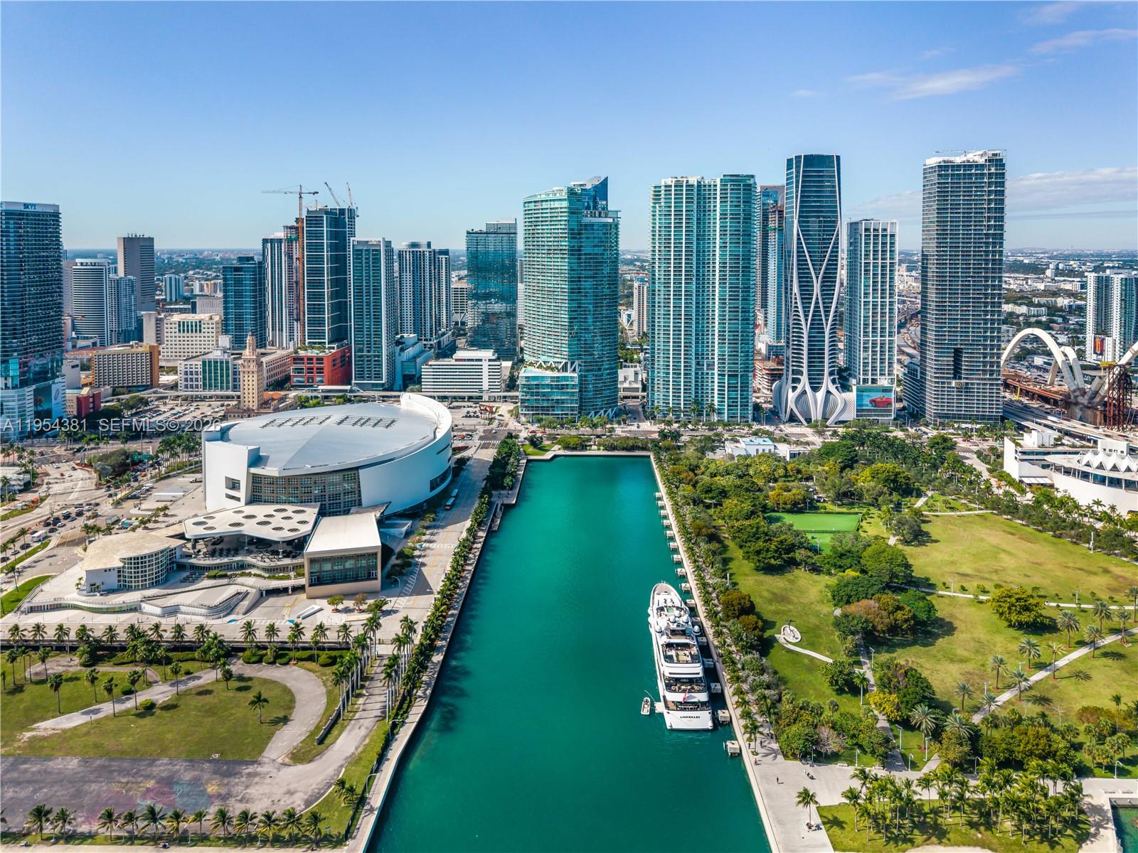 888 Biscayne Blvd #2009, Miami FL 33132