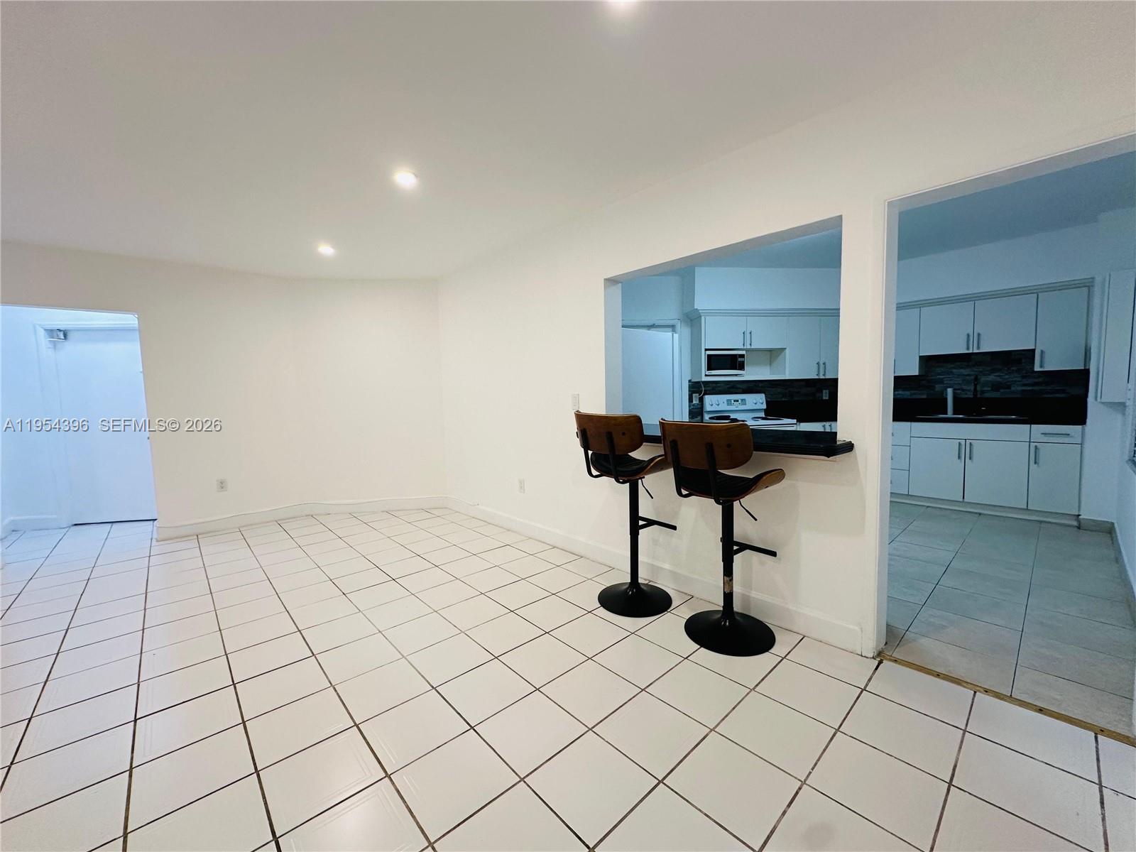 50 Park Dr #3, Bal Harbour FL 33154