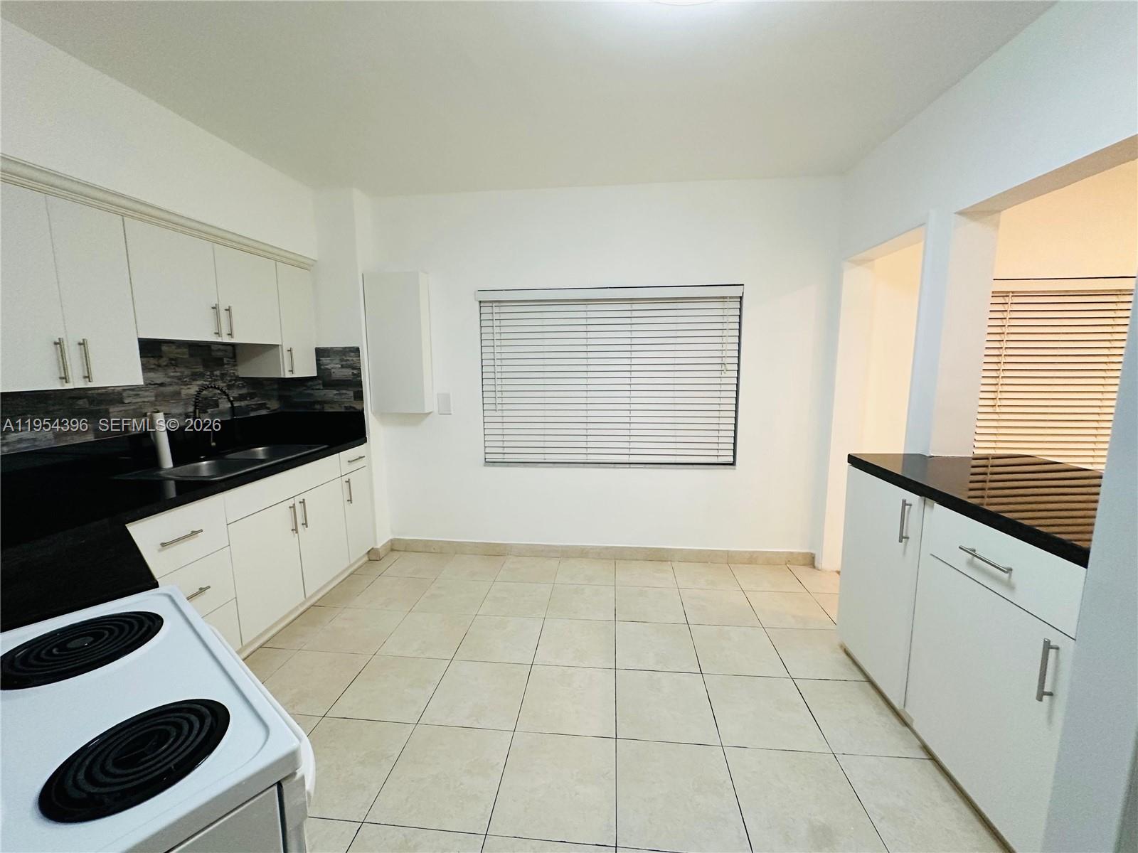 50 Park Dr #3, Bal Harbour FL 33154