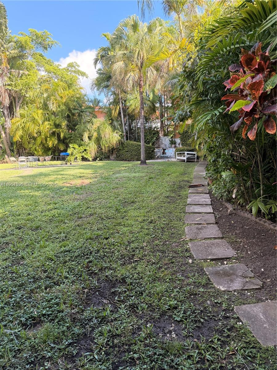 50 Park Dr #3, Bal Harbour FL 33154