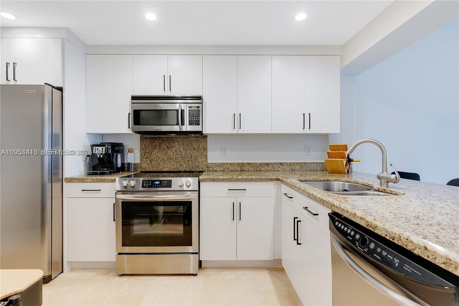 201 Crandon Blvd #432, Key Biscayne FL 33149