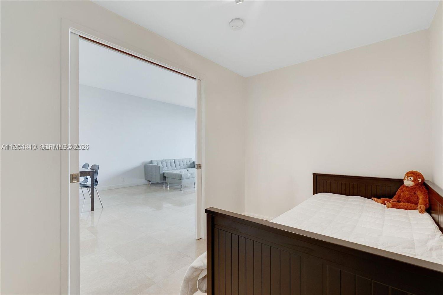 201 Crandon Blvd #432, Key Biscayne FL 33149