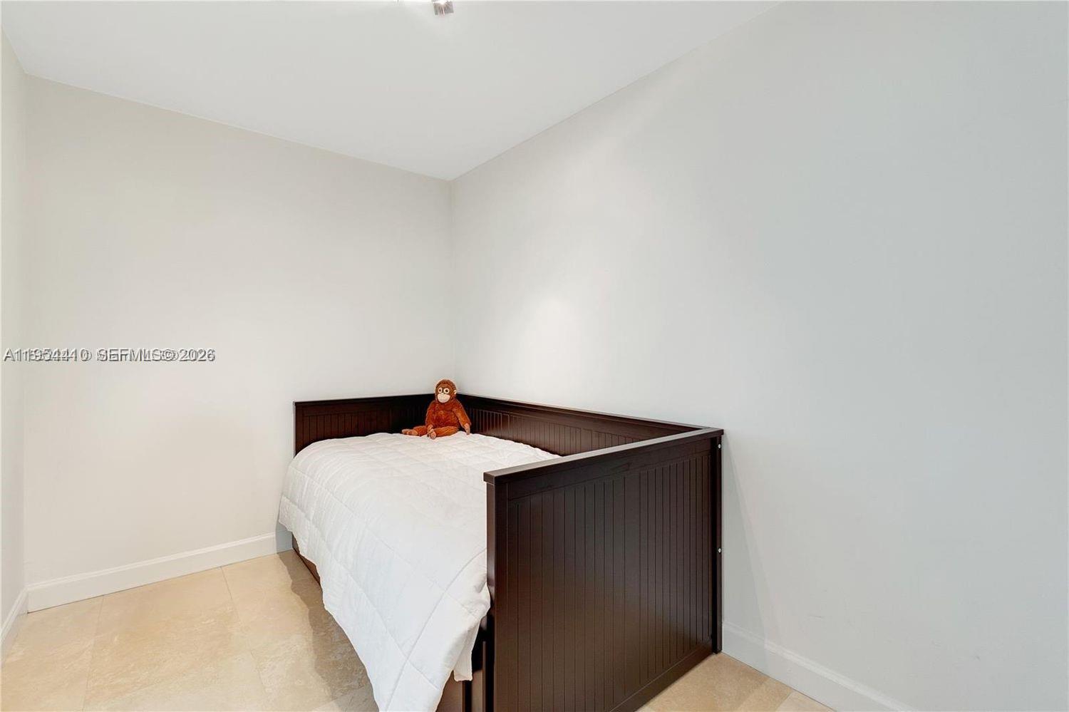 201 Crandon Blvd #432, Key Biscayne FL 33149
