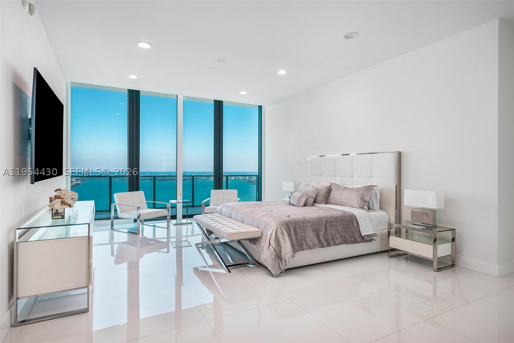 3131 NE 7th Ave #UPH5303, Miami FL 33137