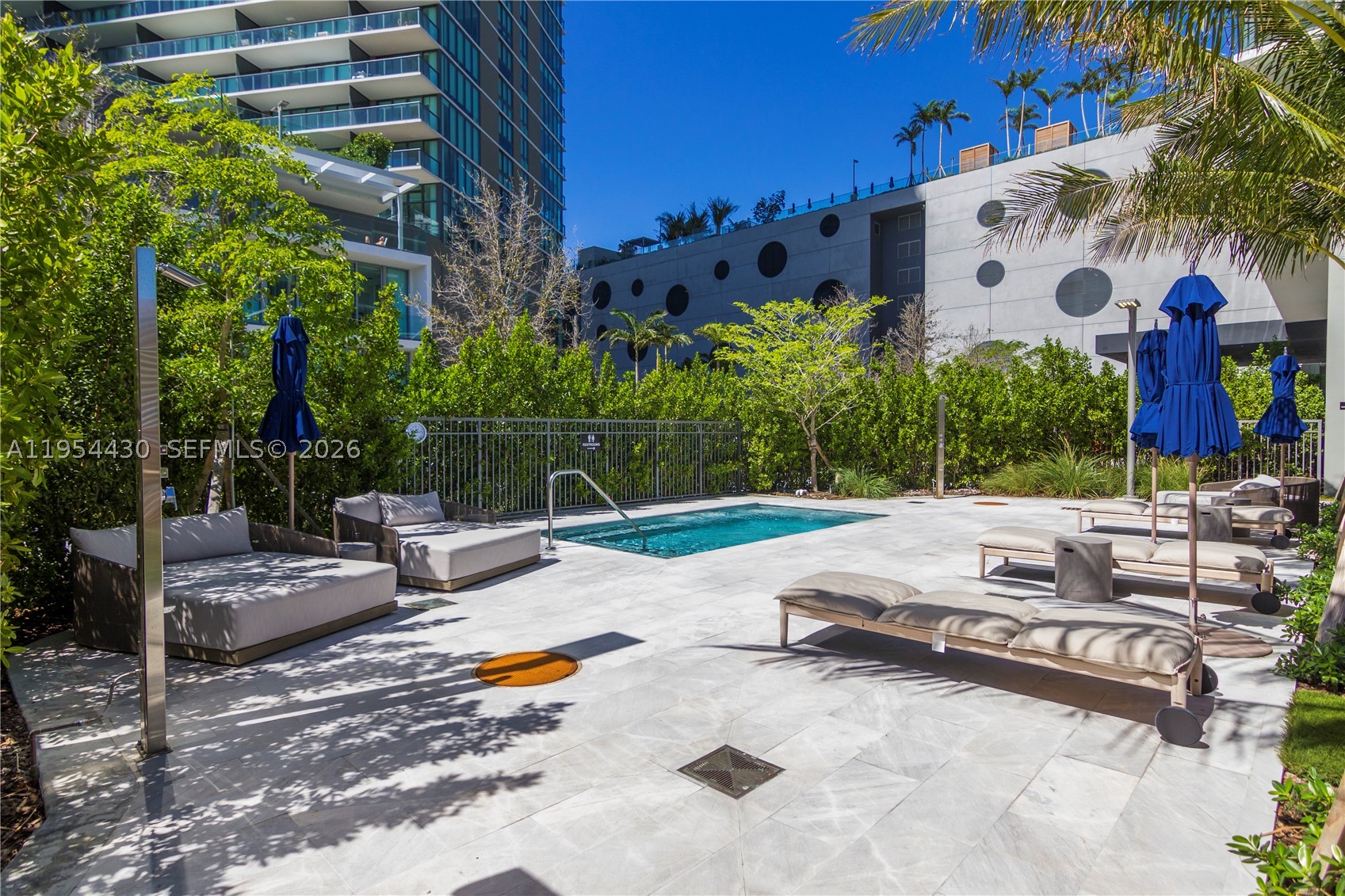 3131 NE 7th Ave #UPH5303, Miami FL 33137