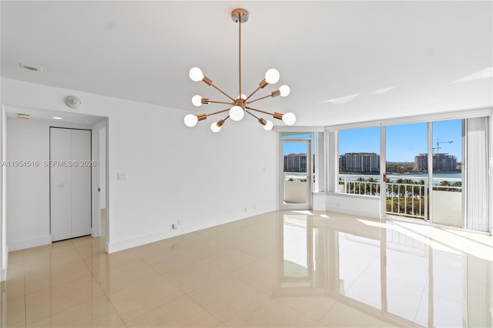 400 S Pointe Dr #807, Miami Beach FL 33139