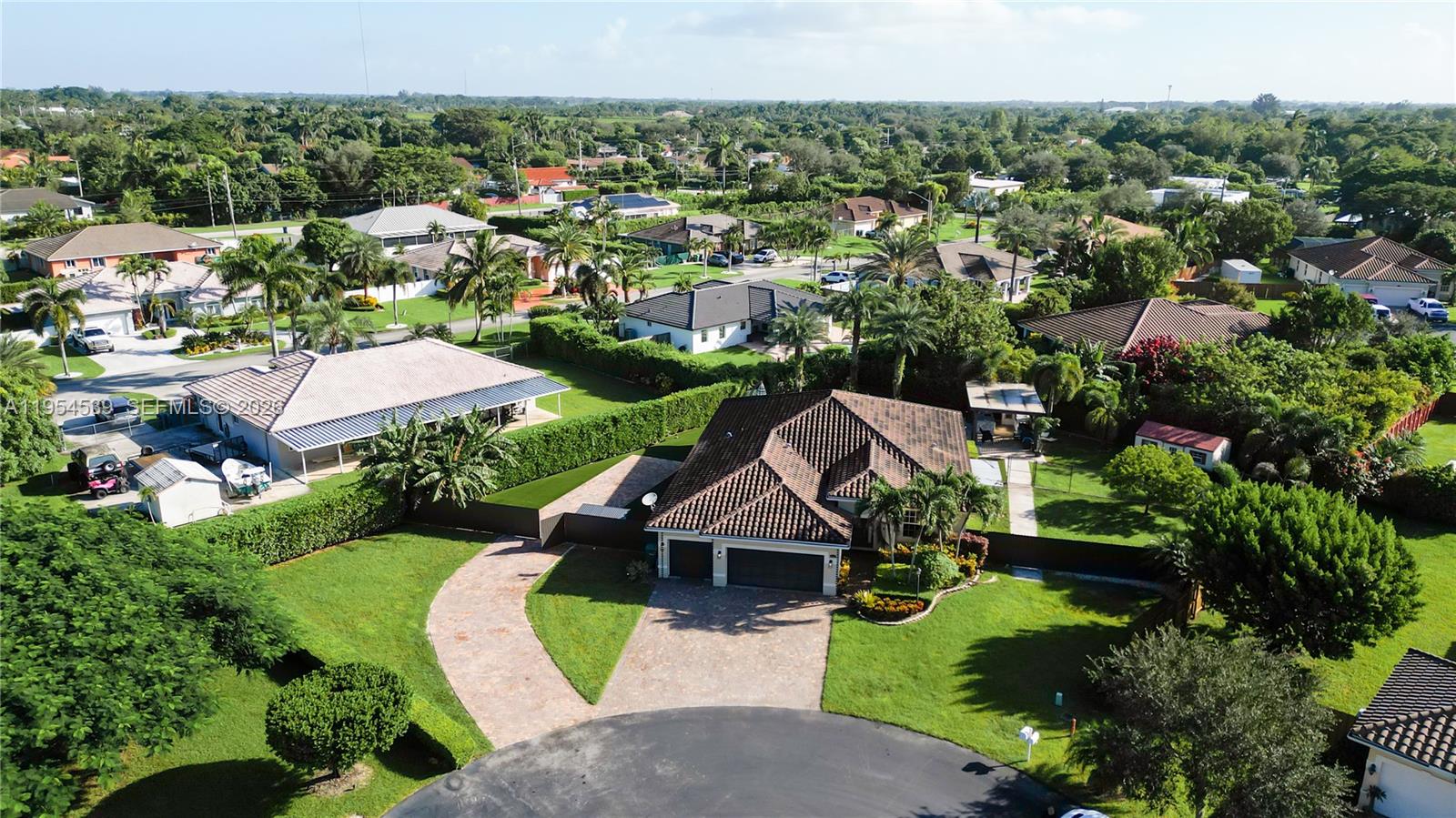 2133 NW 14th Pl, Homestead FL 33030