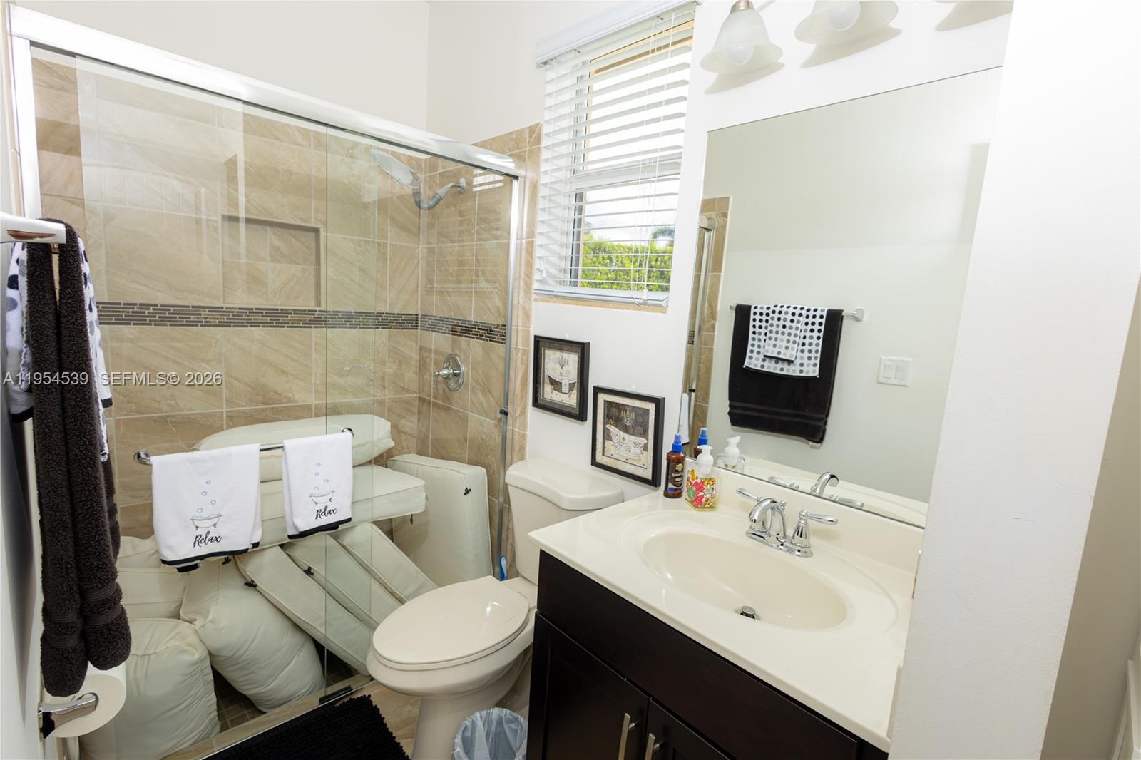 2133 NW 14th Pl, Homestead FL 33030