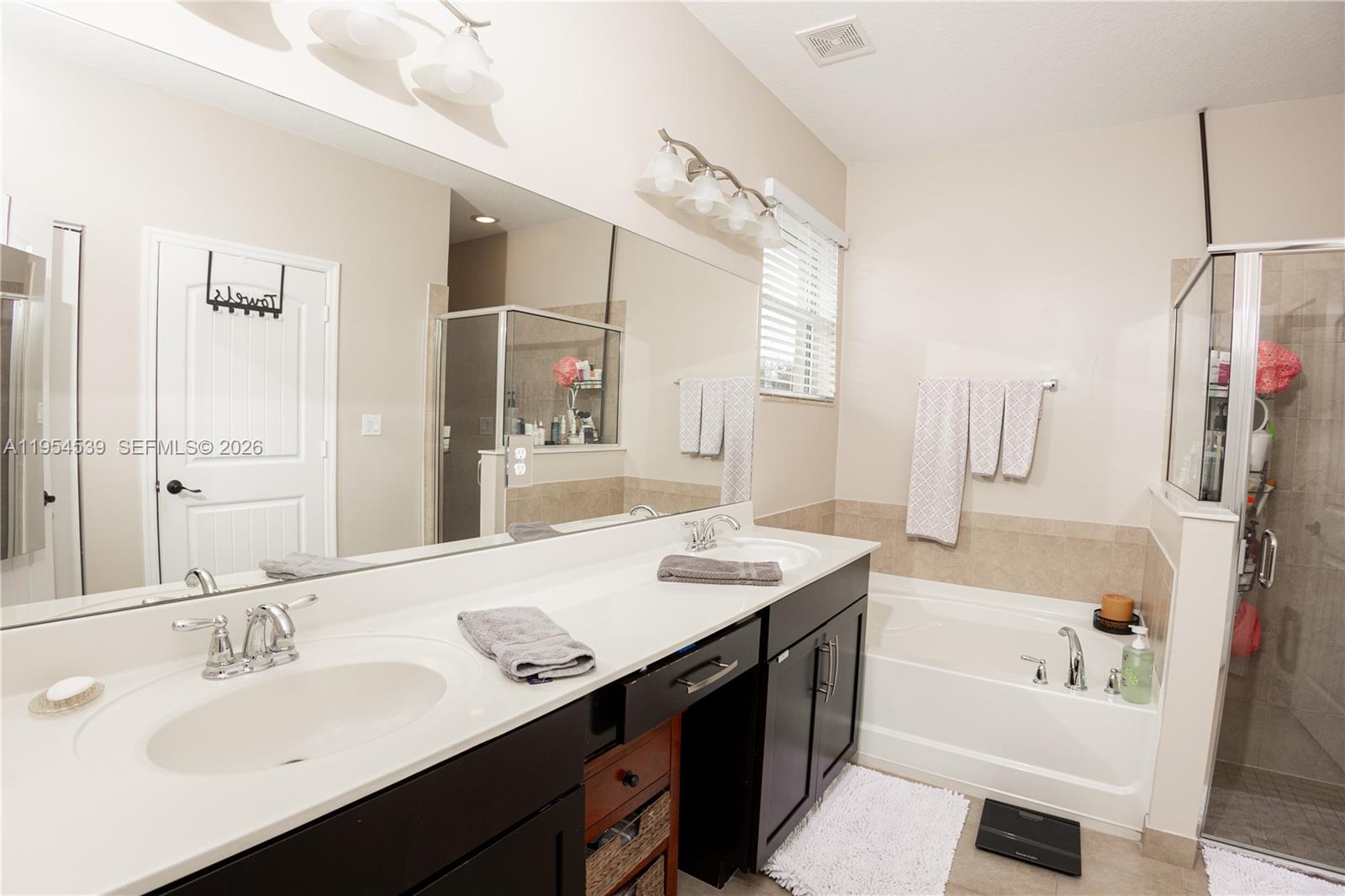 2133 NW 14th Pl, Homestead FL 33030