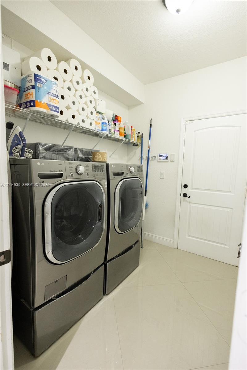 2133 NW 14th Pl, Homestead FL 33030