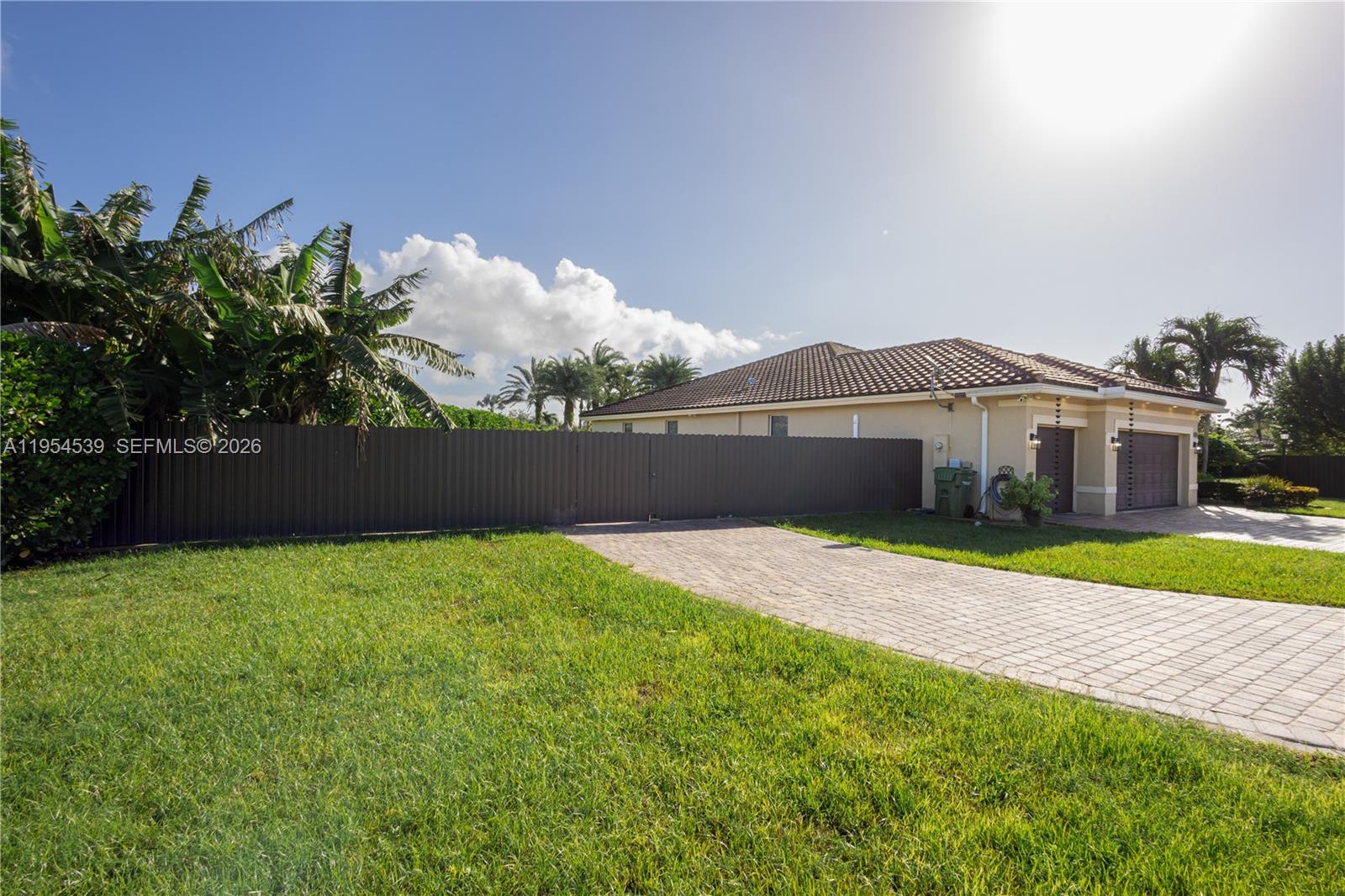 2133 NW 14th Pl, Homestead FL 33030