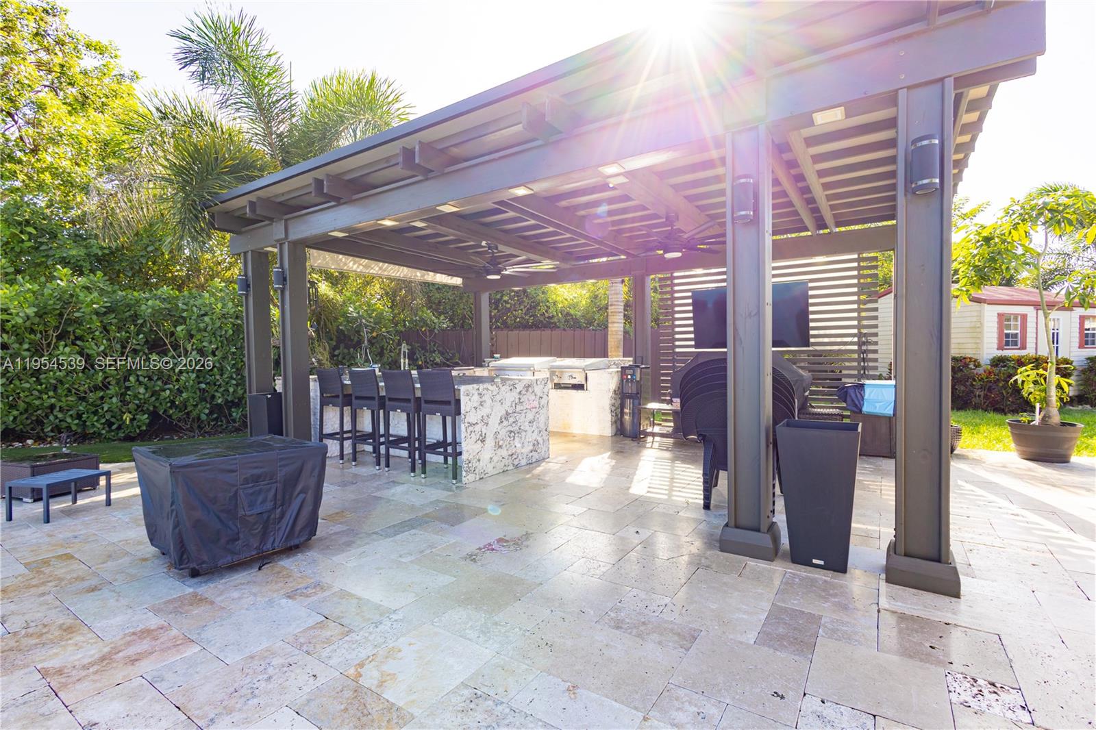 2133 NW 14th Pl, Homestead FL 33030