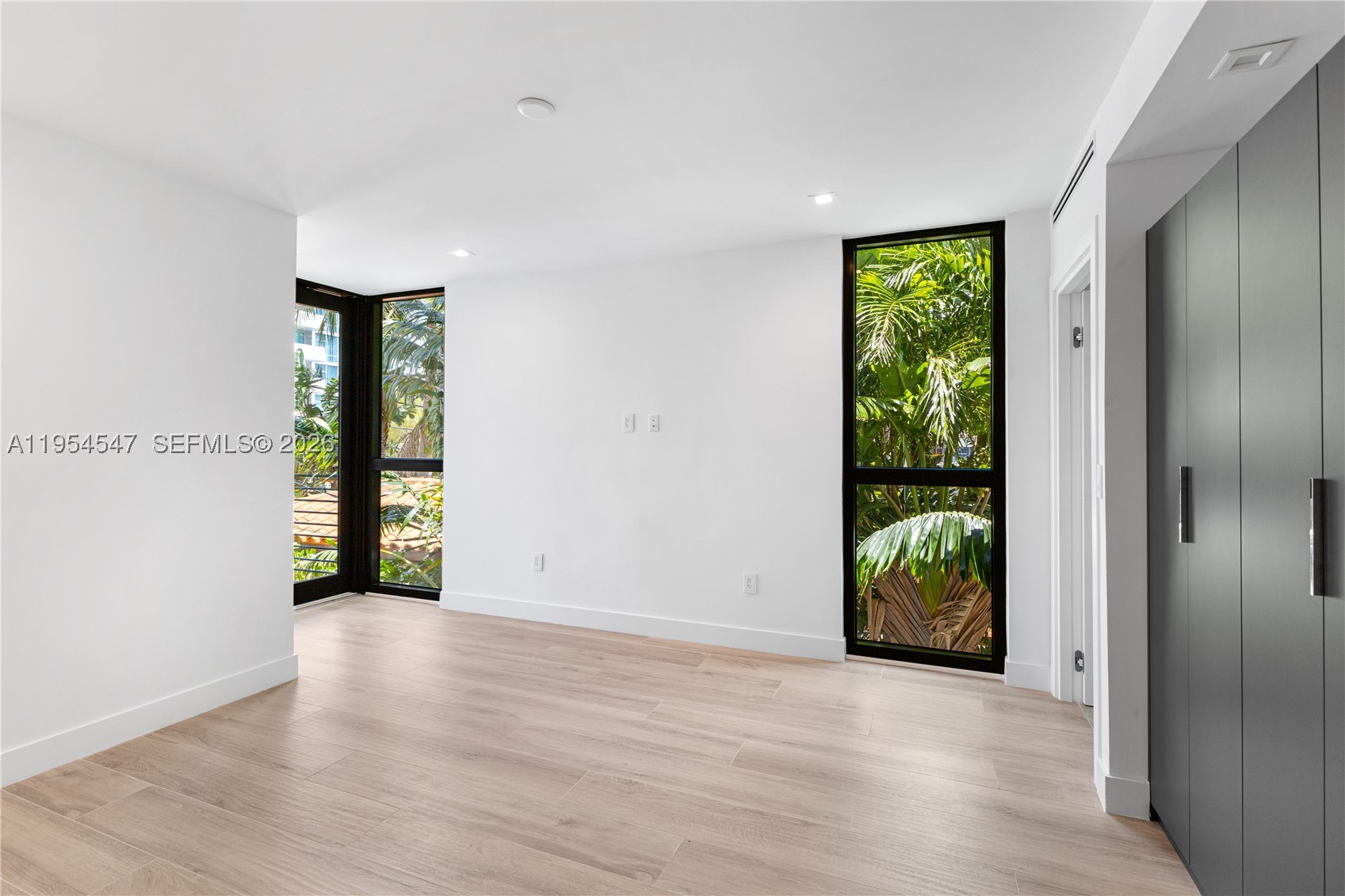 1930 Bay Dr Second Level Un #1, Miami Beach FL 33141