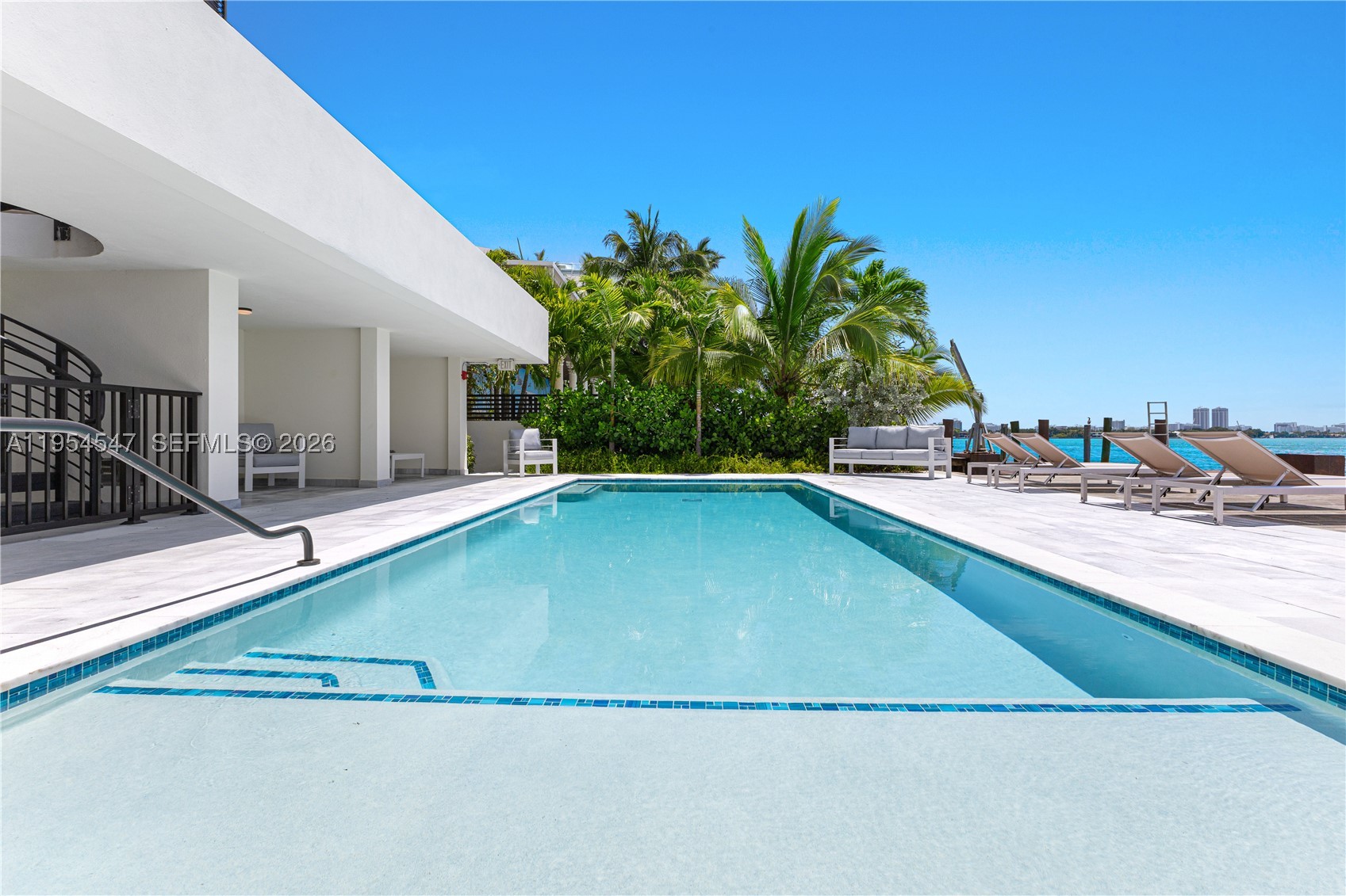 1930 Bay Dr Second Level Un #1, Miami Beach FL 33141