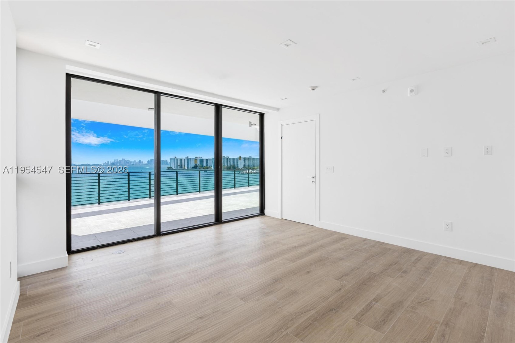 1930 Bay Dr Second Level Un #1, Miami Beach FL 33141