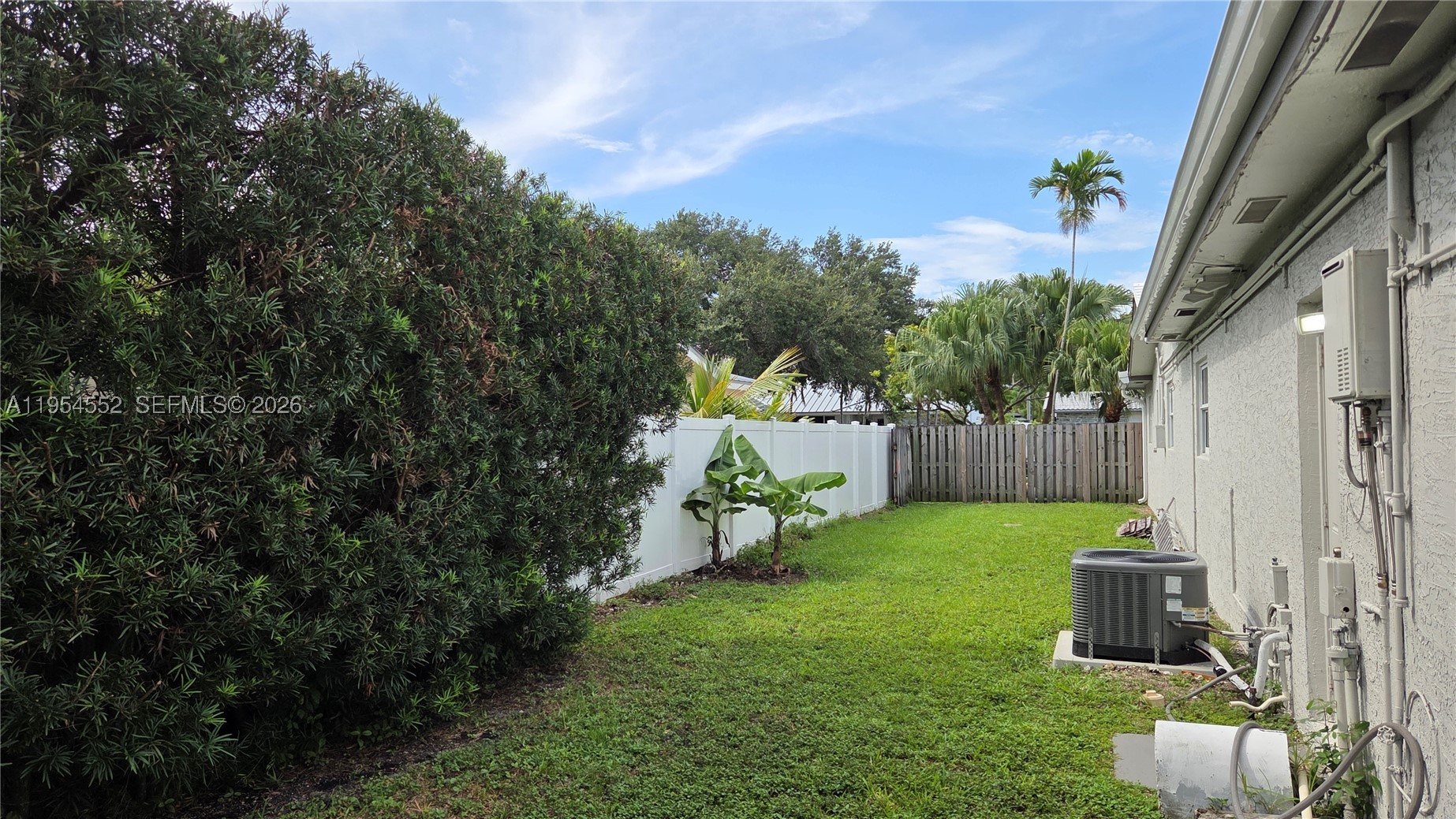 1245 Coral Ln, Hollywood FL 33019