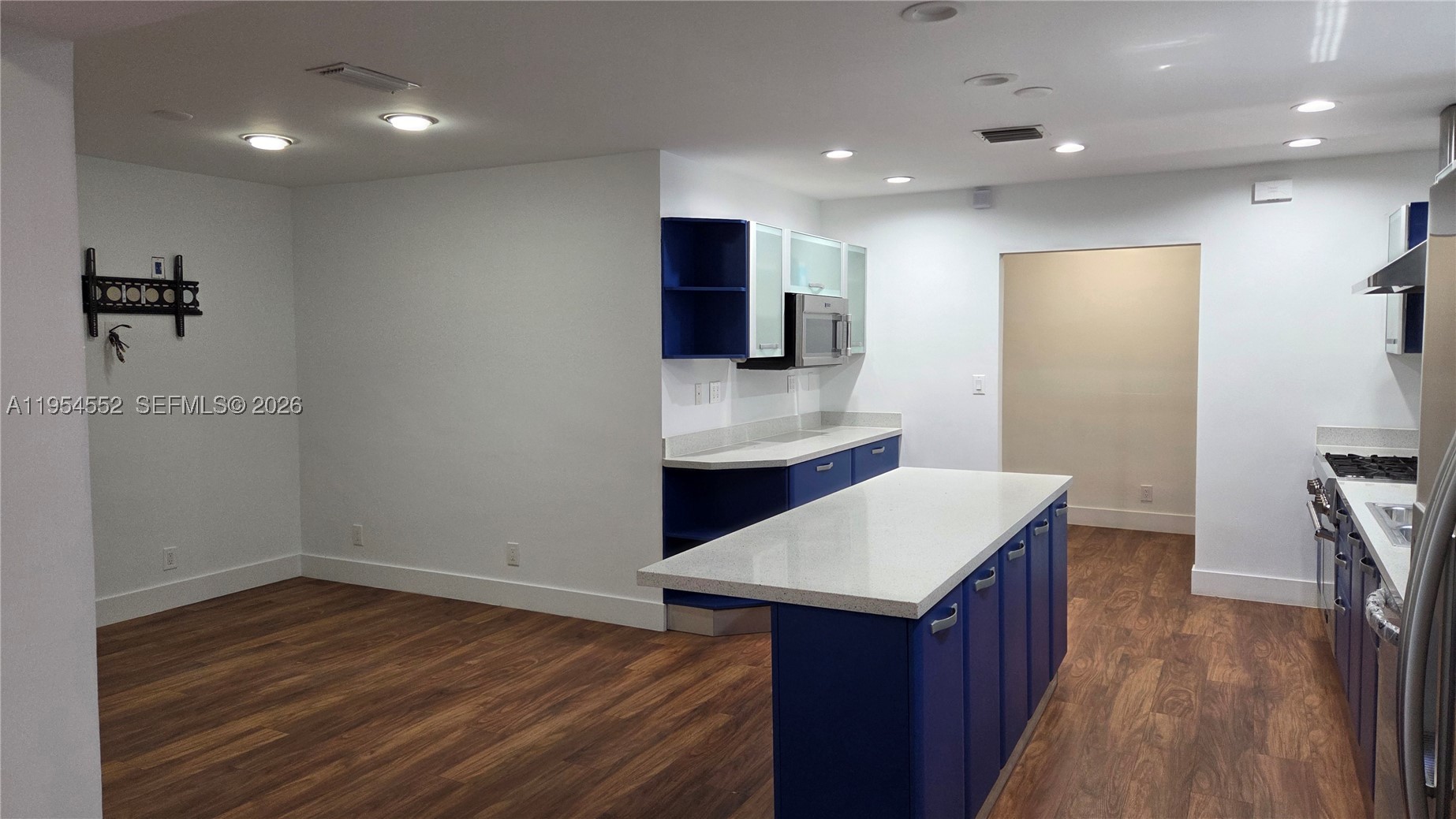 1245 Coral Ln, Hollywood FL 33019