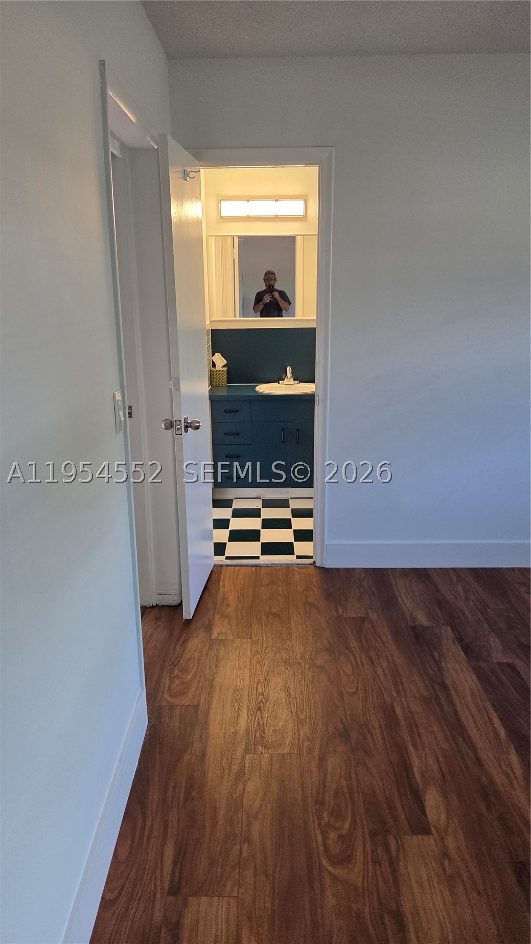 1245 Coral Ln, Hollywood FL 33019