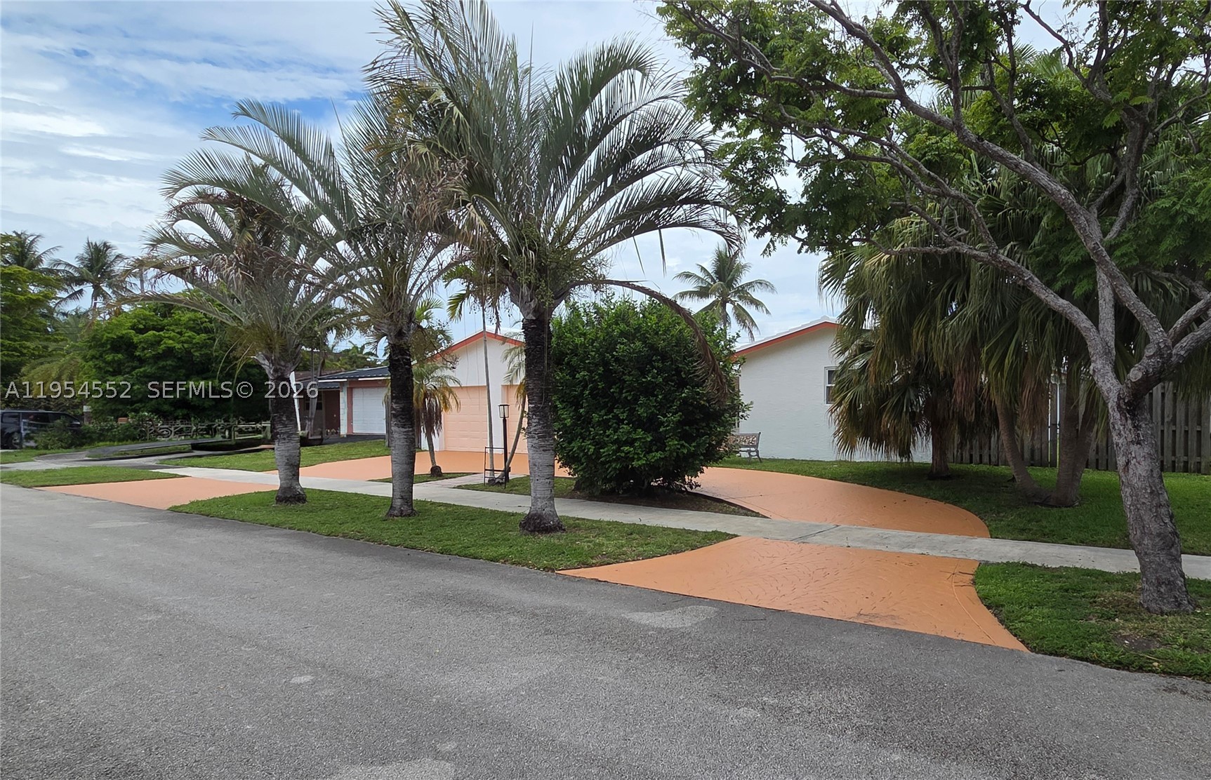 1245 Coral Ln, Hollywood FL 33019