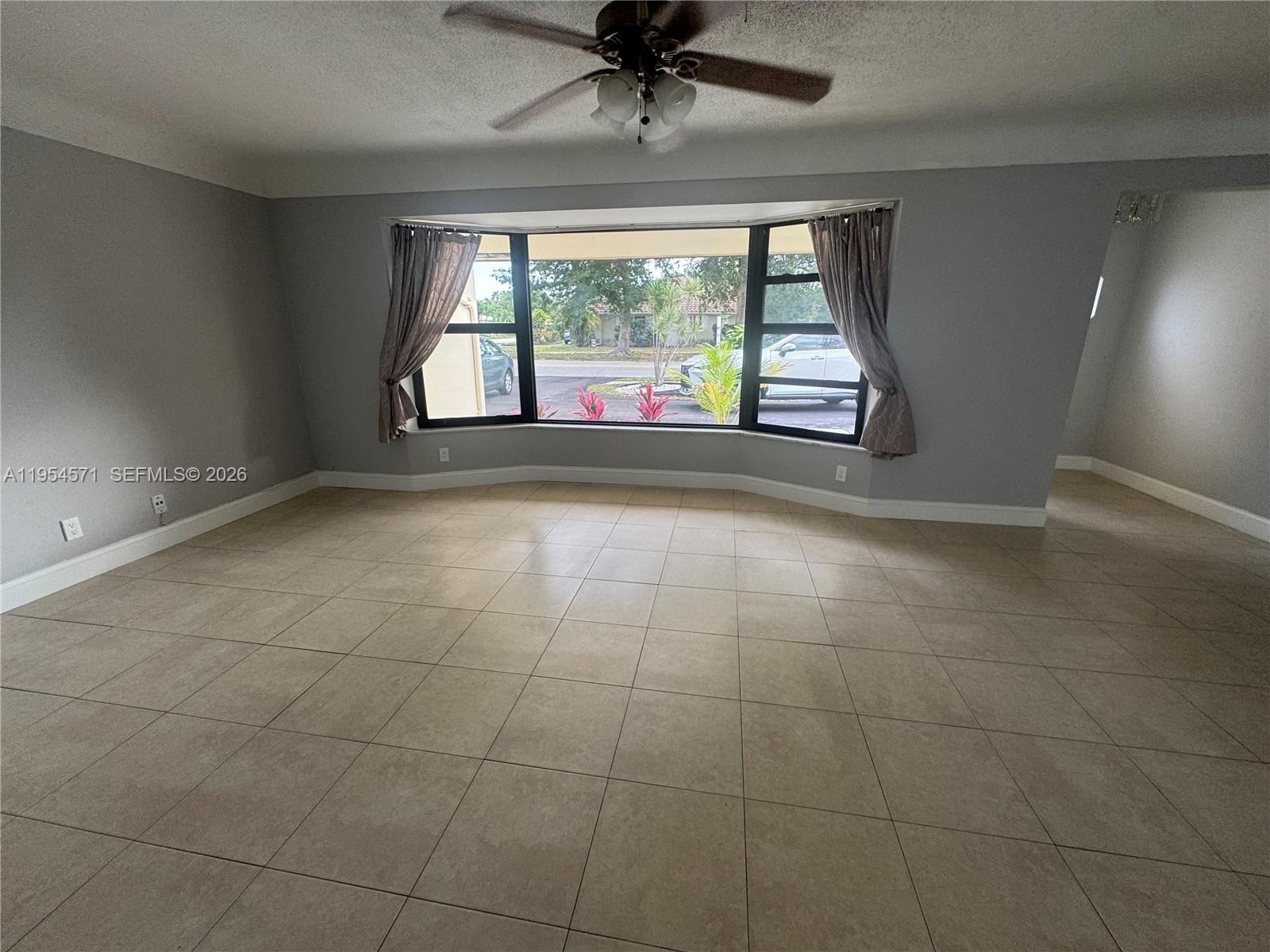 1109 SE 10th St, Deerfield Beach FL 33441