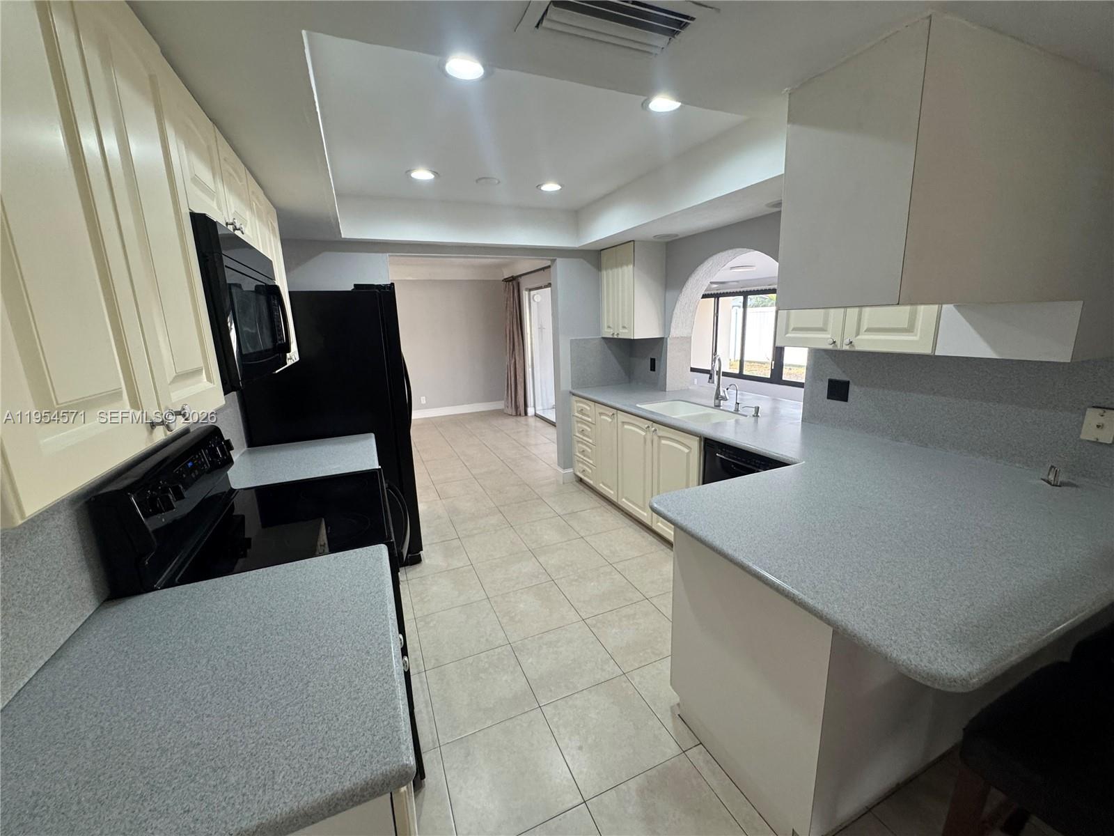 1109 SE 10th St, Deerfield Beach FL 33441