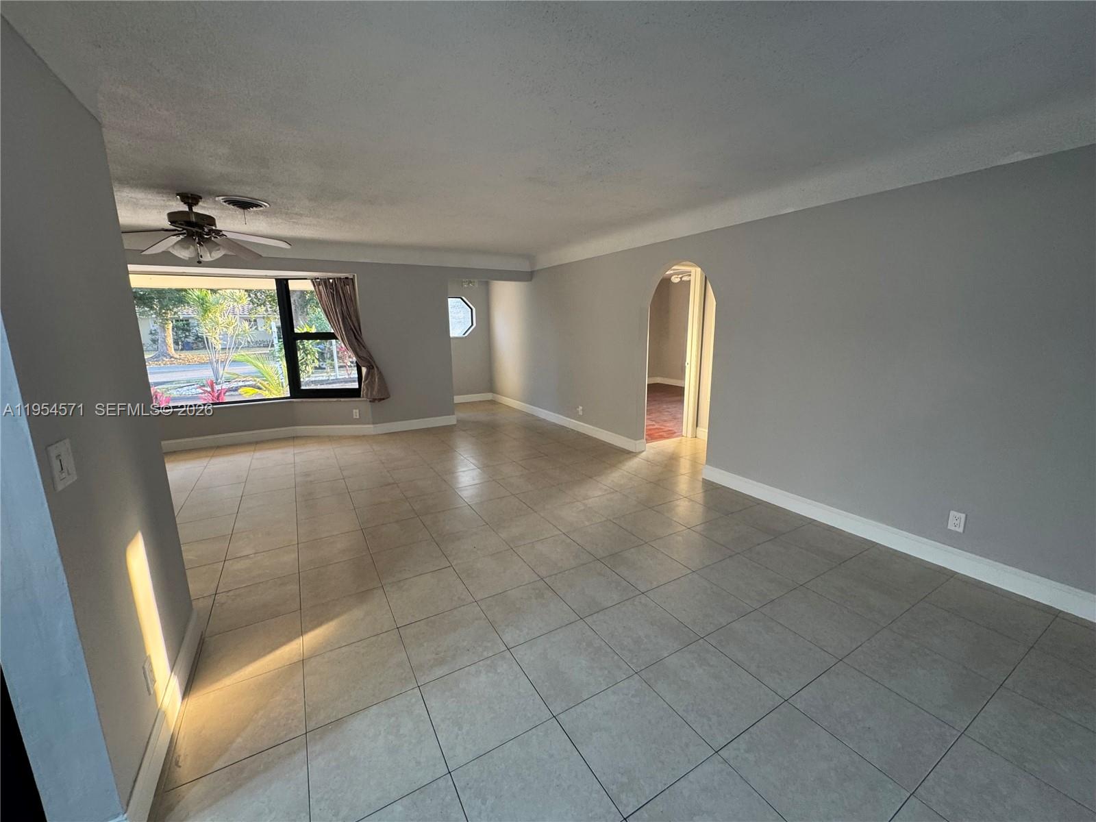 1109 SE 10th St, Deerfield Beach FL 33441