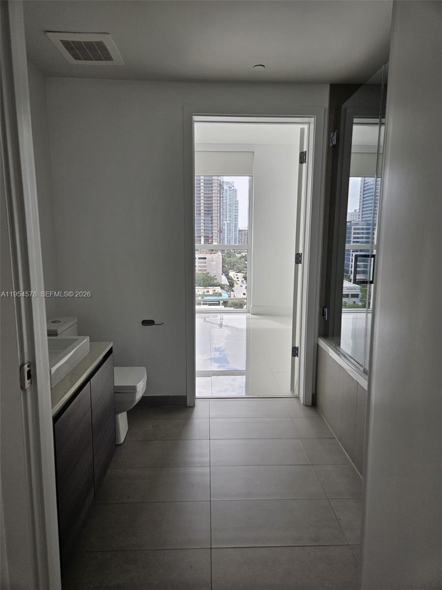 1080 Brickell Ave #1500, Miami FL 33131