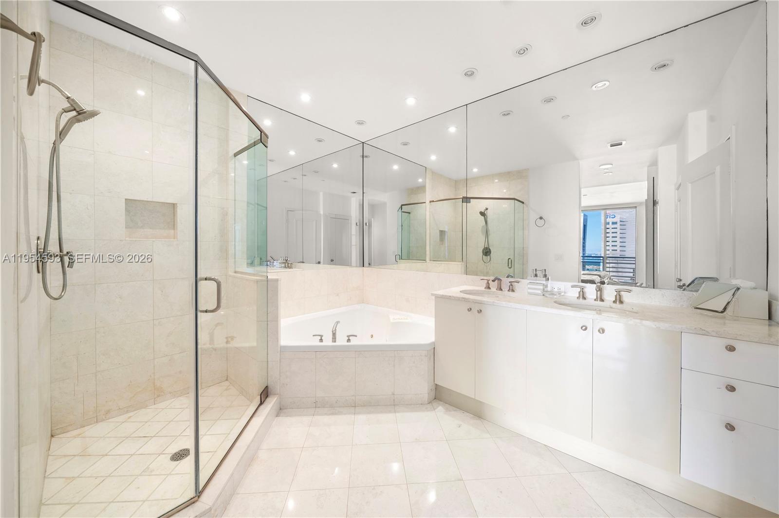 901 Brickell Key Blvd #3706, Miami FL 33131