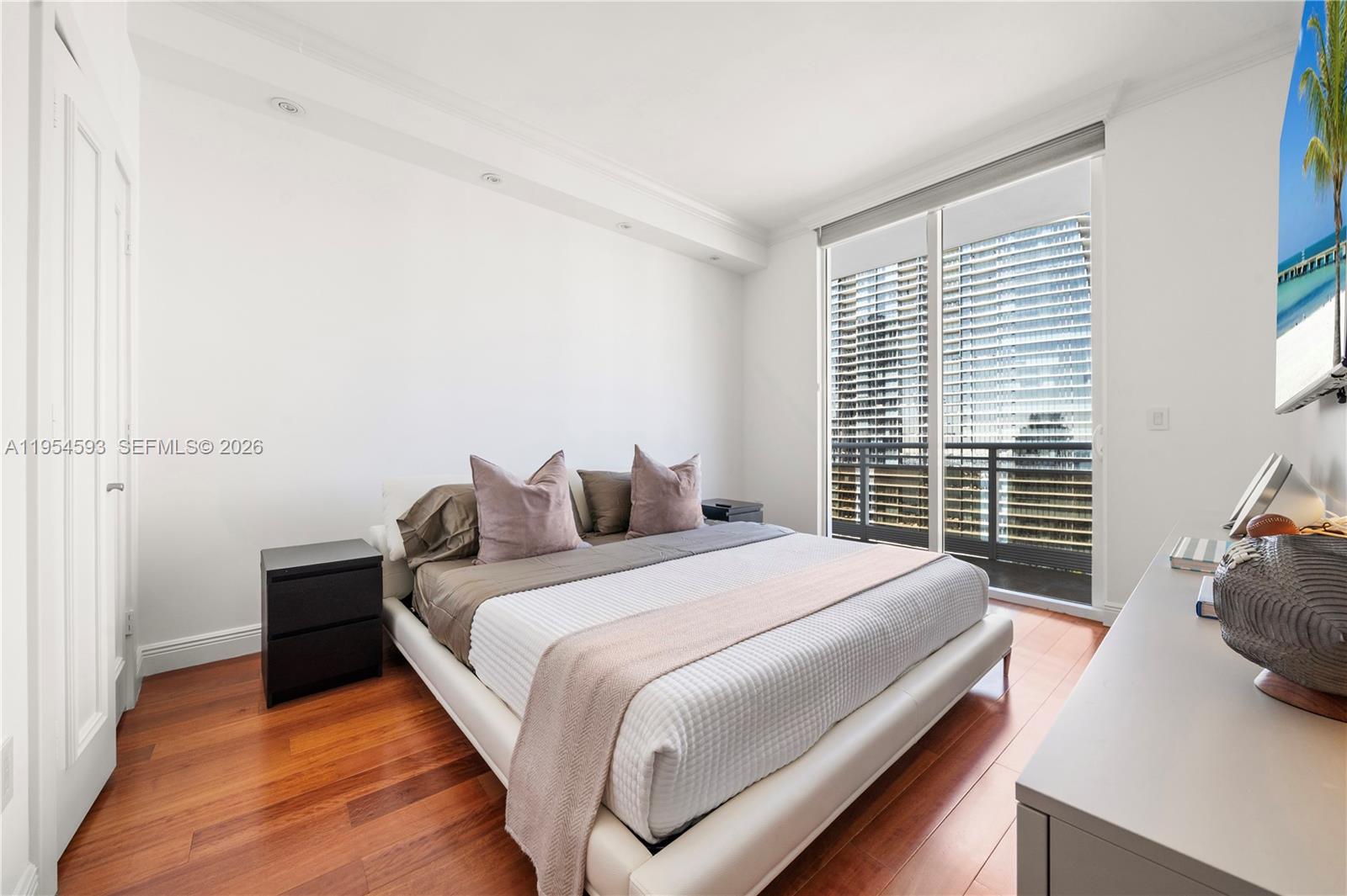 901 Brickell Key Blvd #3706, Miami FL 33131