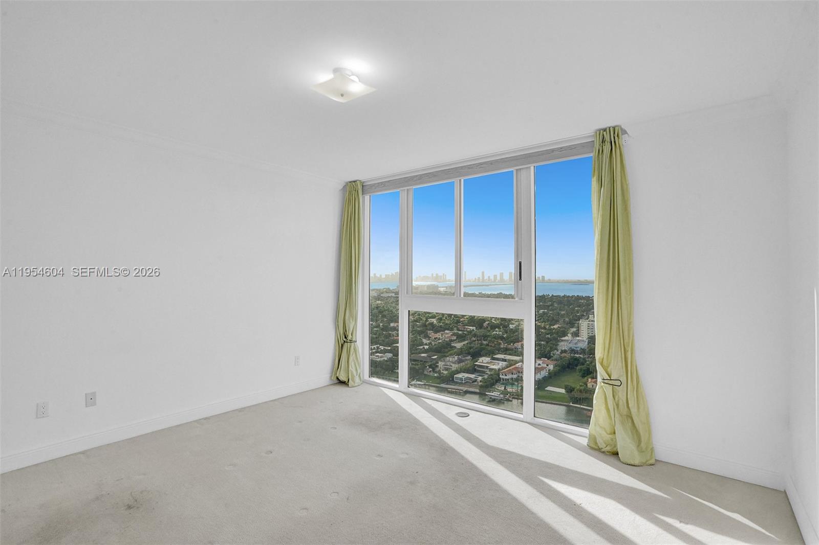 4775 Collins Ave #3007, Miami Beach FL 33140