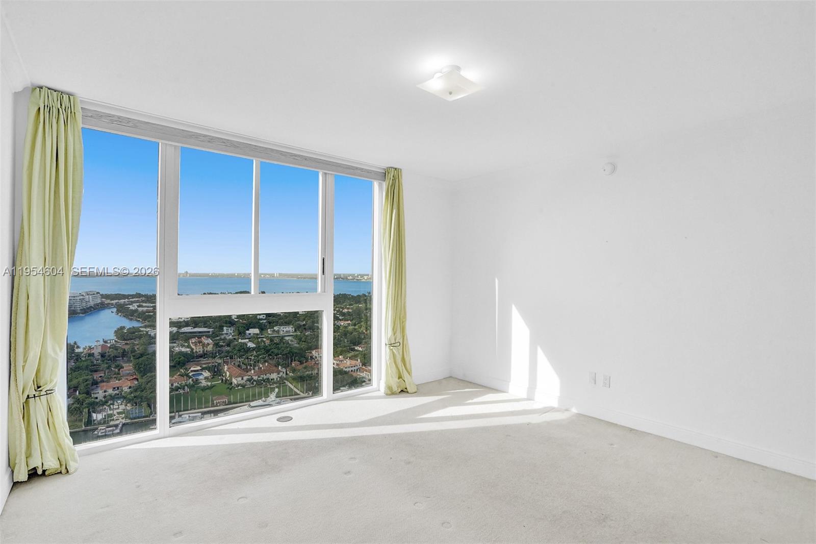 4775 Collins Ave #3007, Miami Beach FL 33140