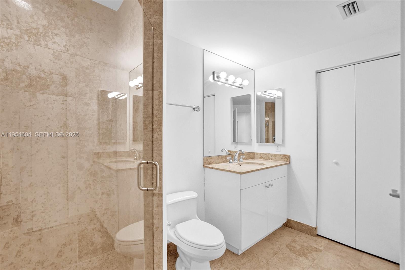 4775 Collins Ave #3007, Miami Beach FL 33140