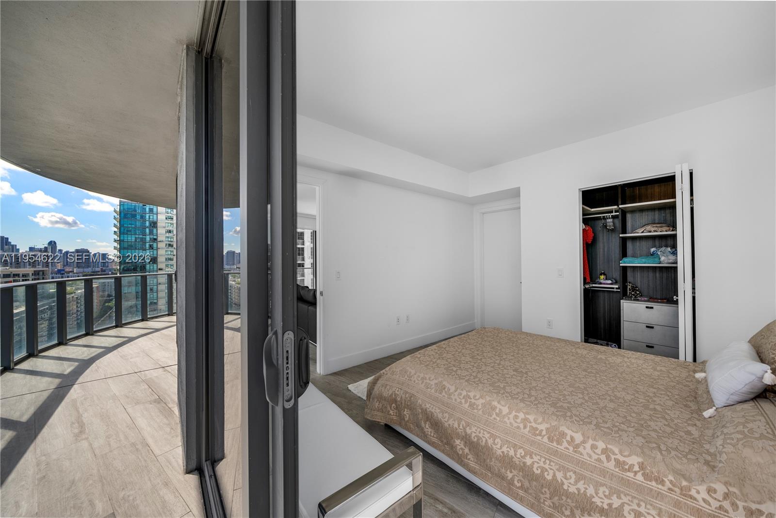 121 NE 34th St #1704, Miami FL 33137
